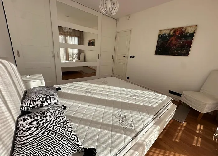 Apartment Cozy In Kadriorg Park *